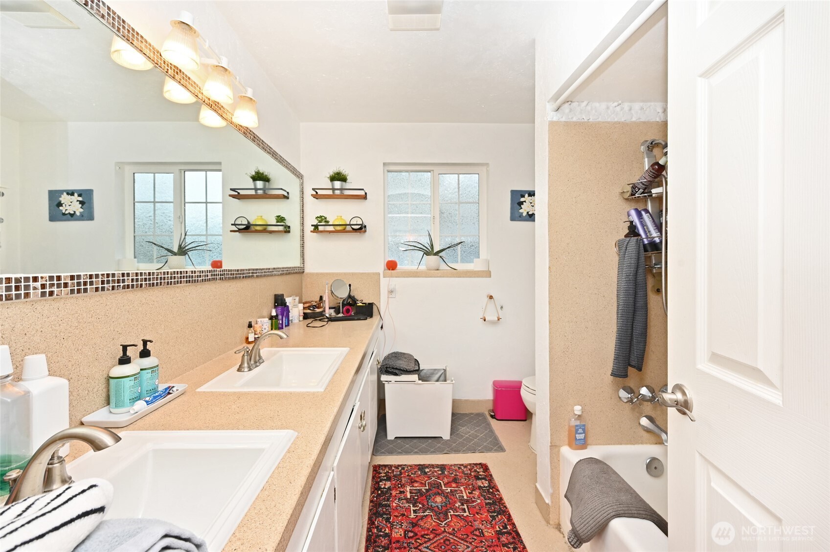 6539 40th Avenue NE, Seattle, WA 98115