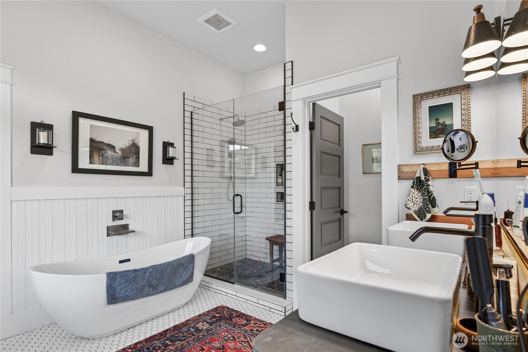 306 6th Street NW, Long Beach, WA 98631