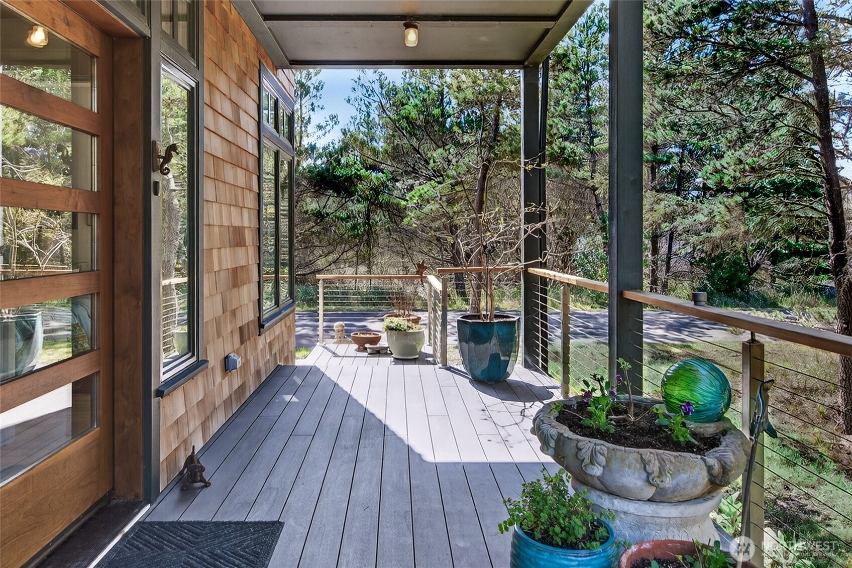 306 6th Street NW, Long Beach, WA 98631