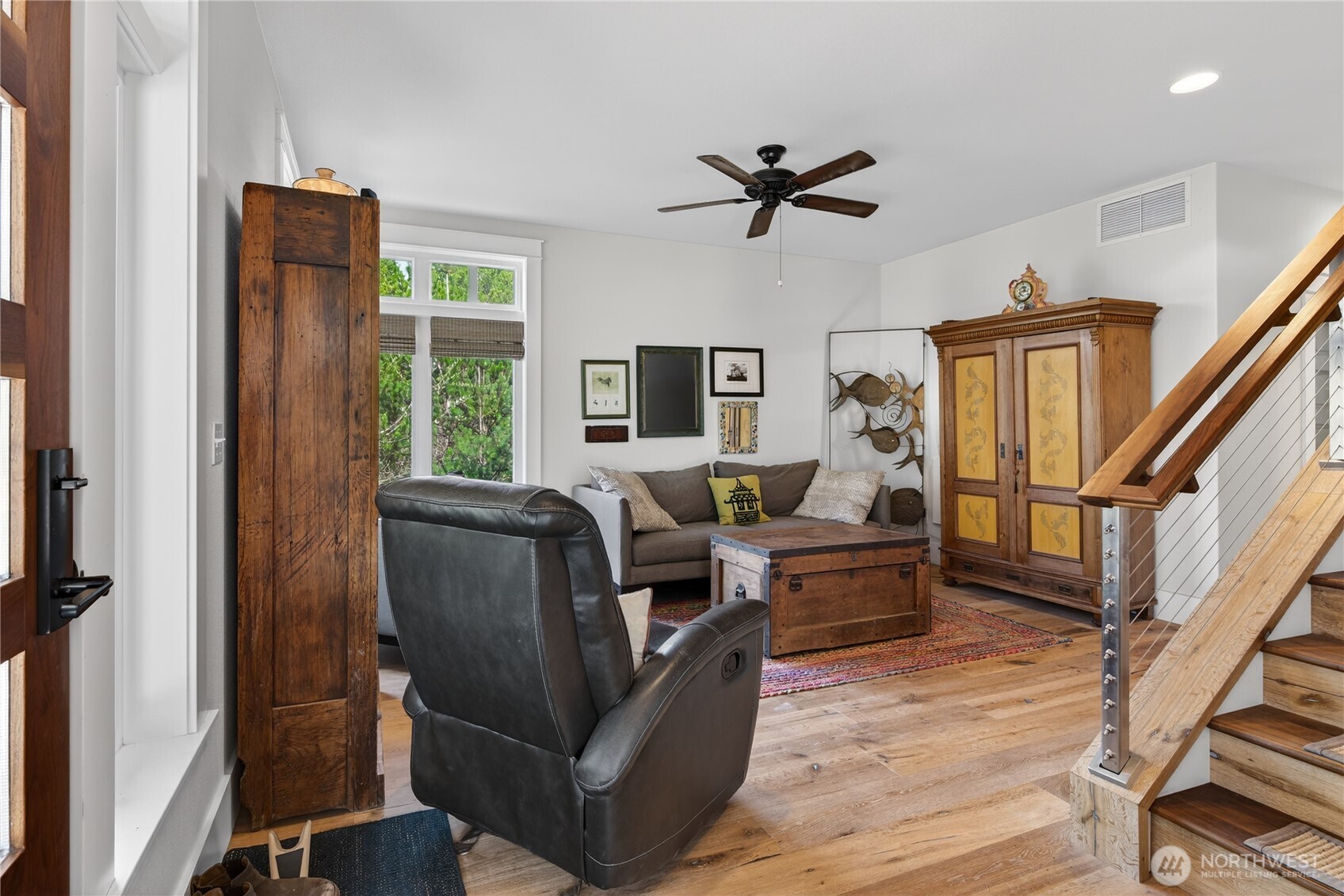 306 6th Street NW, Long Beach, WA 98631