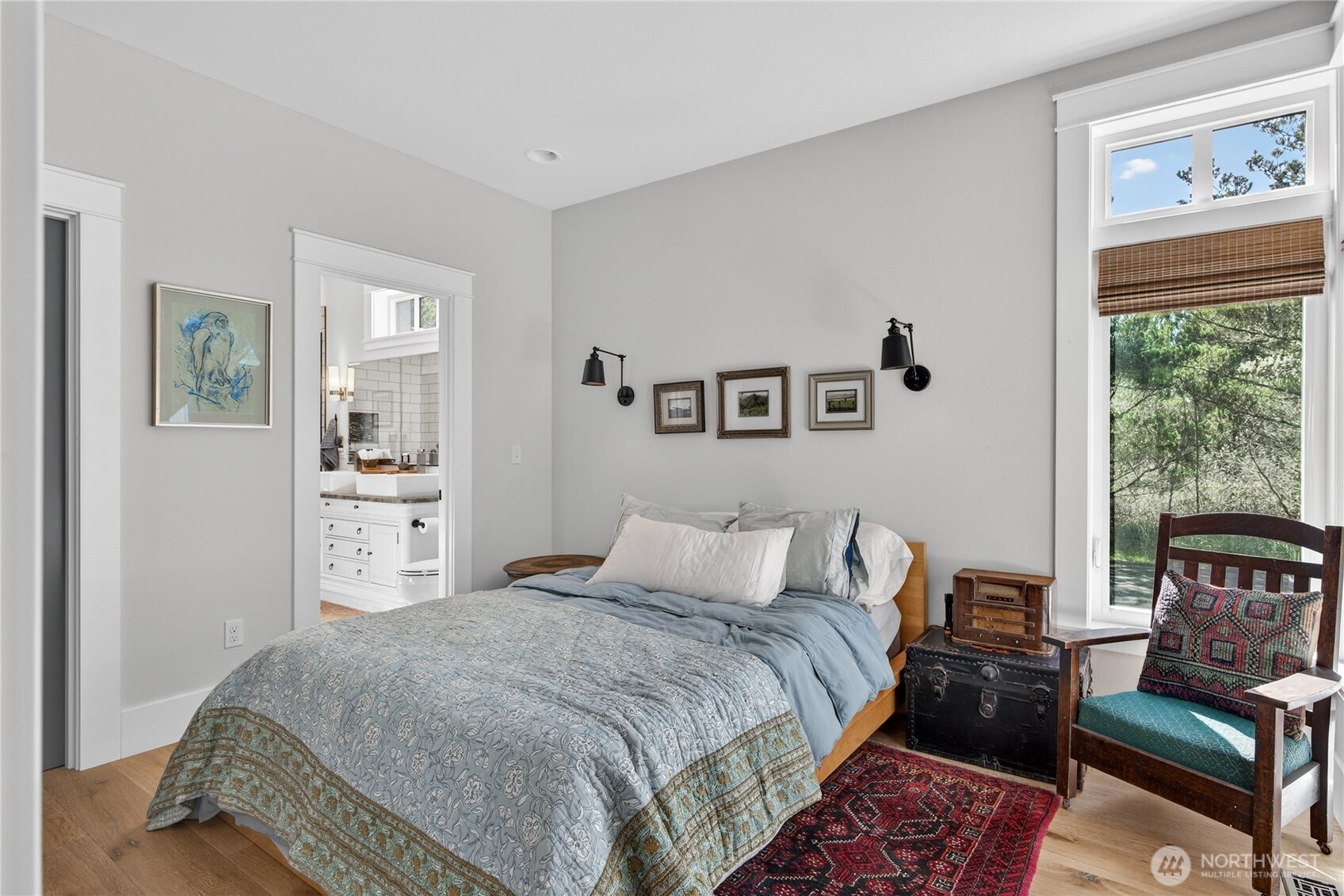 306 6th Street NW, Long Beach, WA 98631