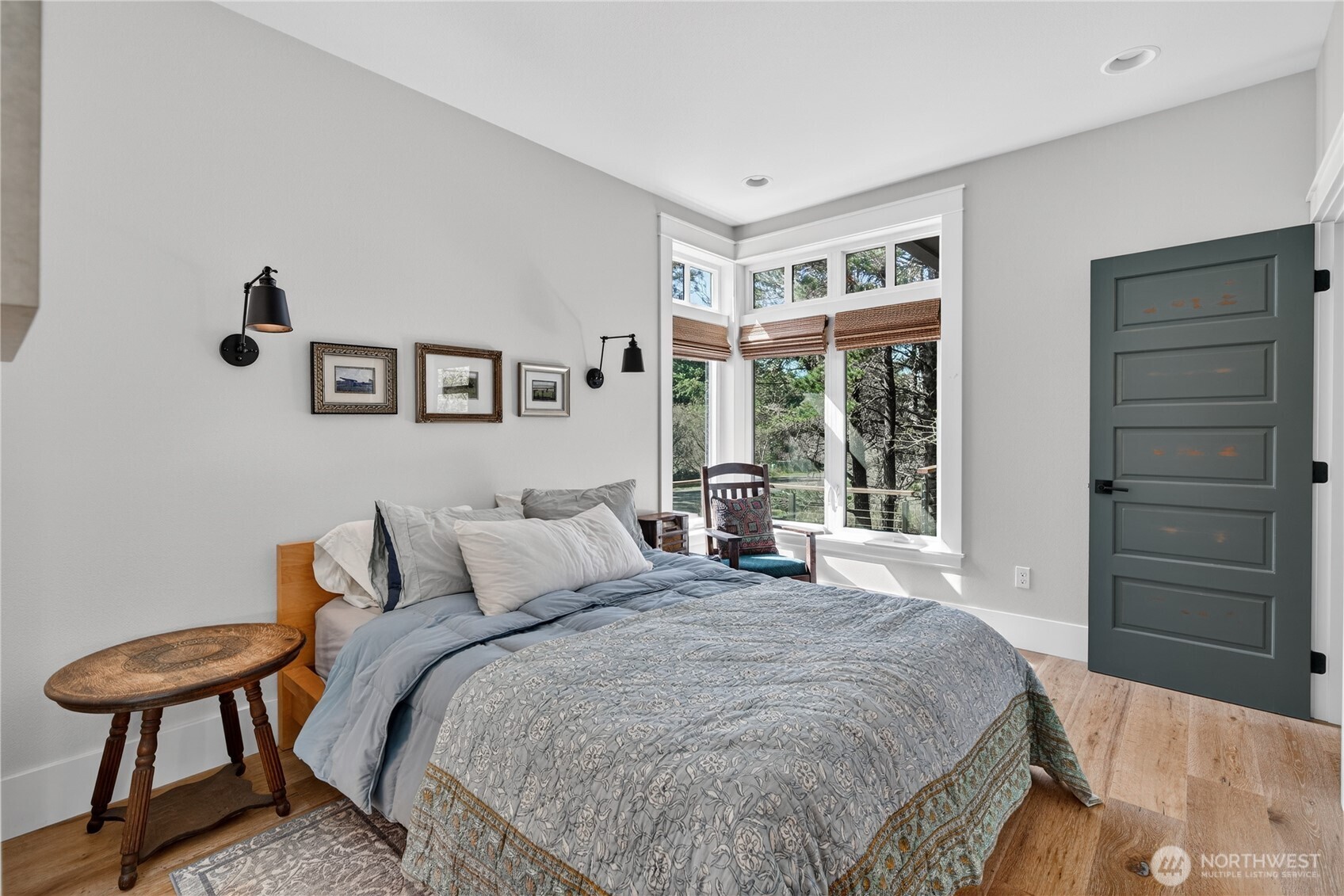 306 6th Street NW, Long Beach, WA 98631