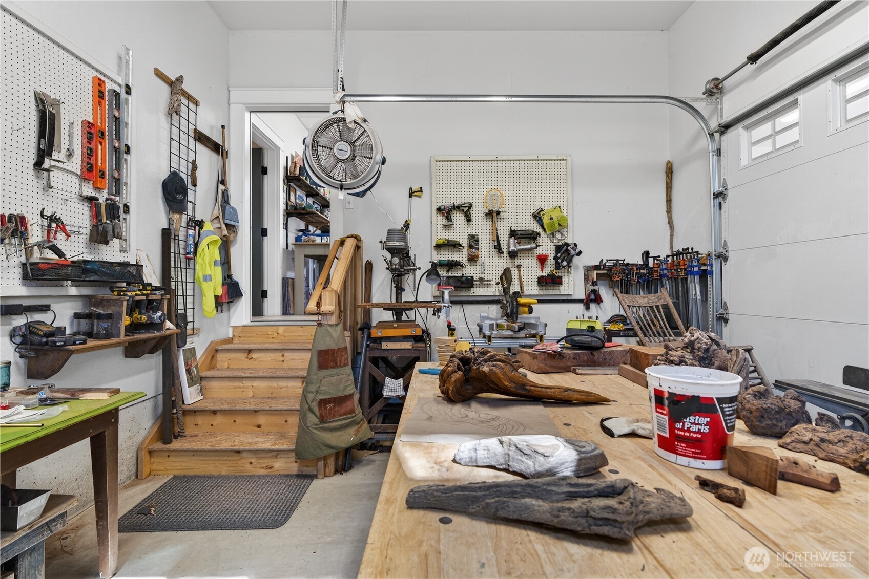 306 6th Street NW, Long Beach, WA 98631