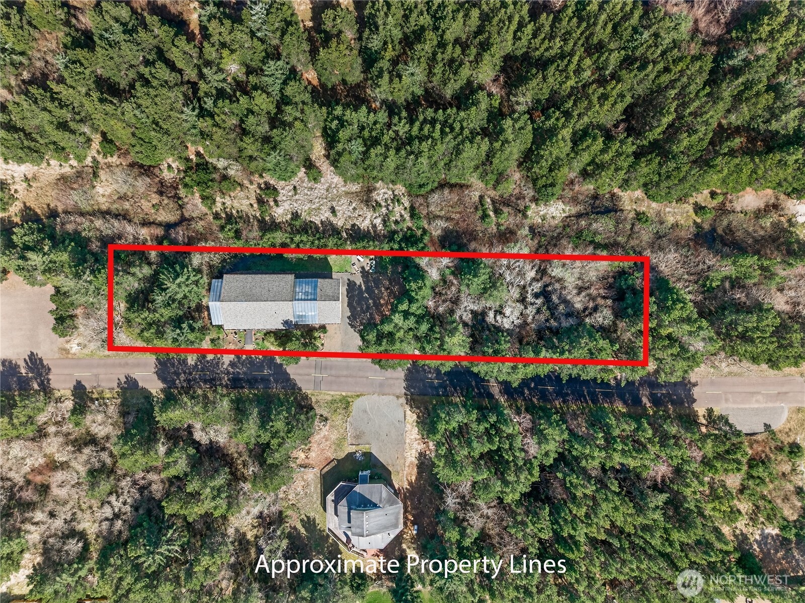 306 6th Street NW, Long Beach, WA 98631