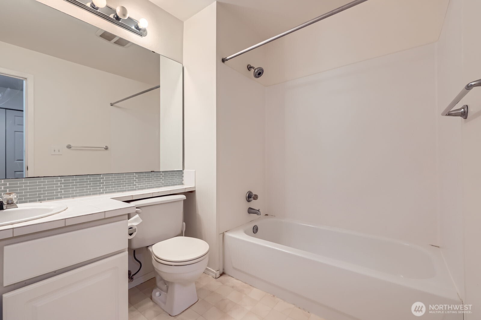 1131 115th Street SW #J3, Everett, WA 98204