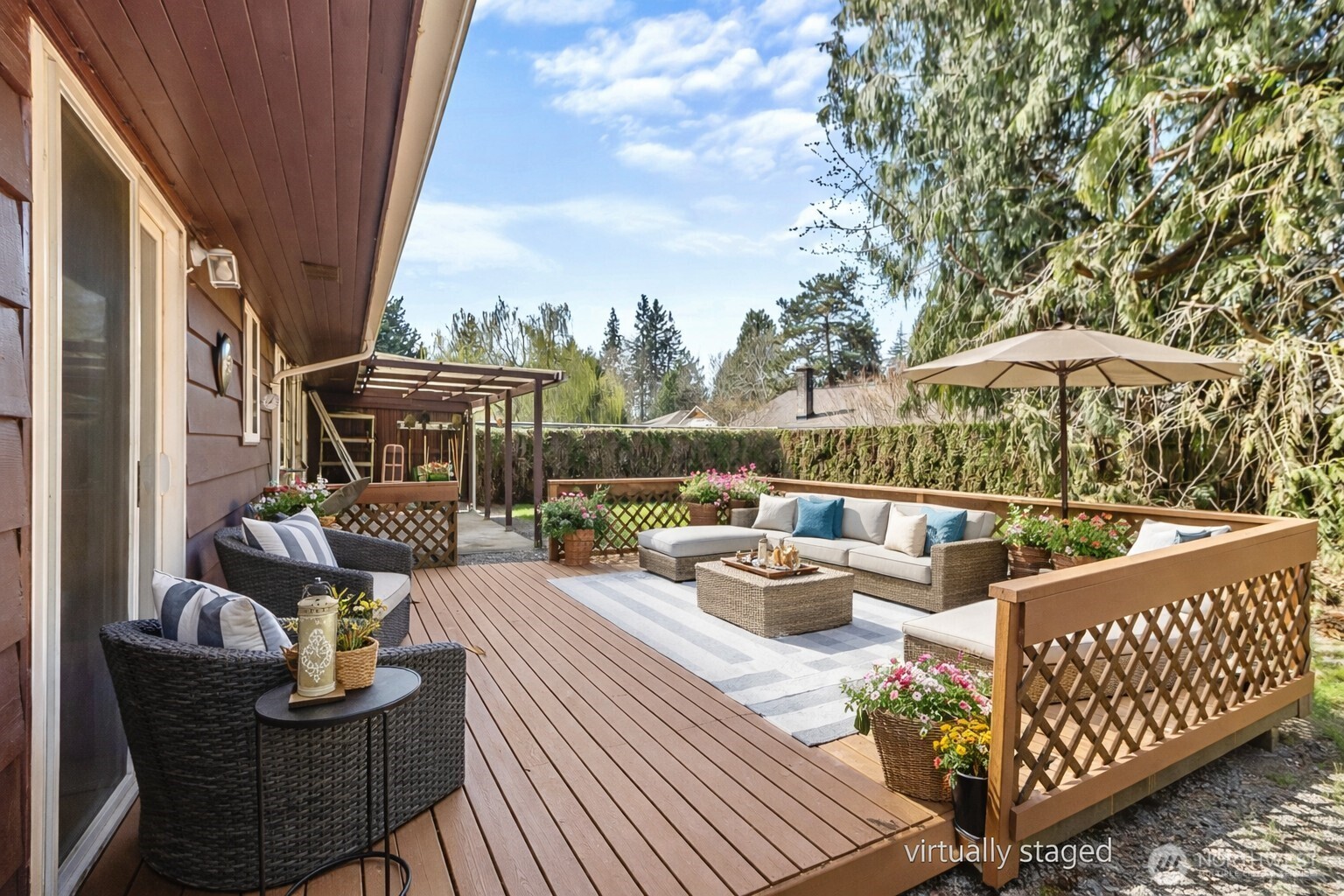 5709 Grove Street , Marysville, WA 98270-3967