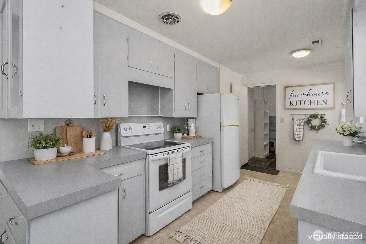 5709 Grove Street , Marysville, WA 98270-3967