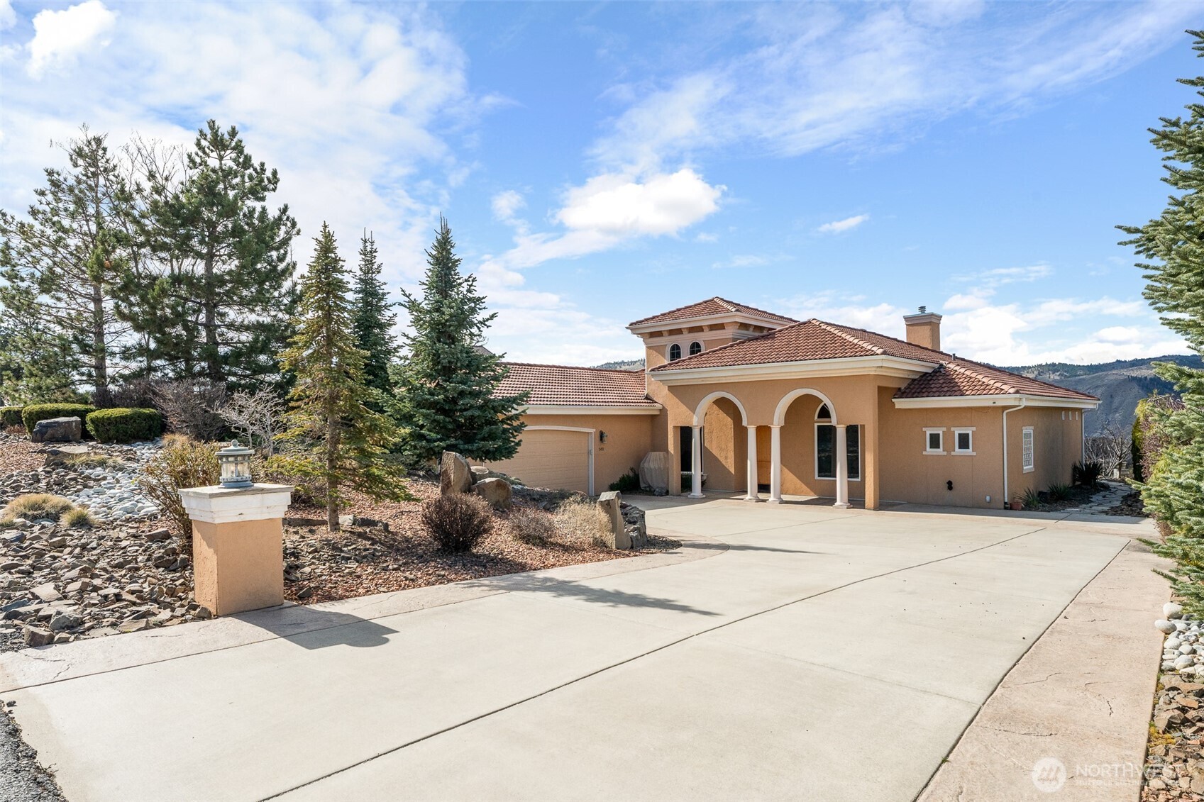 502 Desert Canyon Boulevard , Orondo, WA 98843