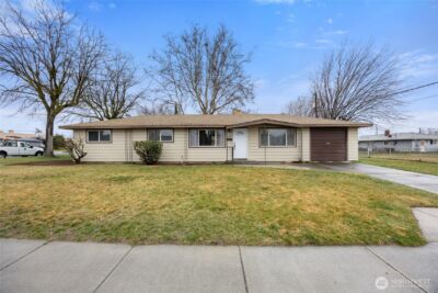 437 Sharon Avenue E, Moses Lake, WA 98837 - Photo 2
