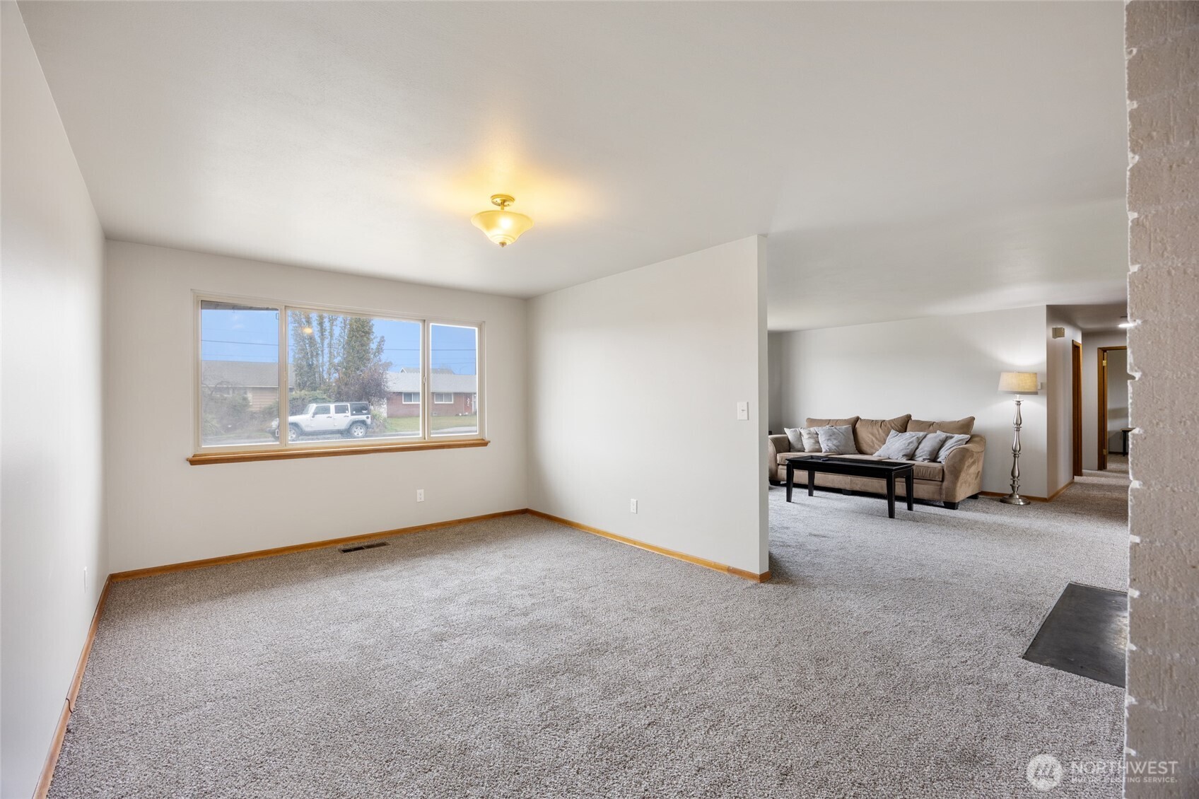 437 Sharon Avenue E, Moses Lake, WA 98837