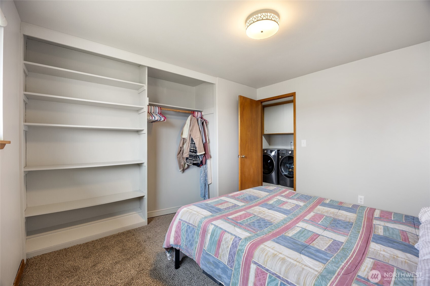 437 Sharon Avenue E, Moses Lake, WA 98837