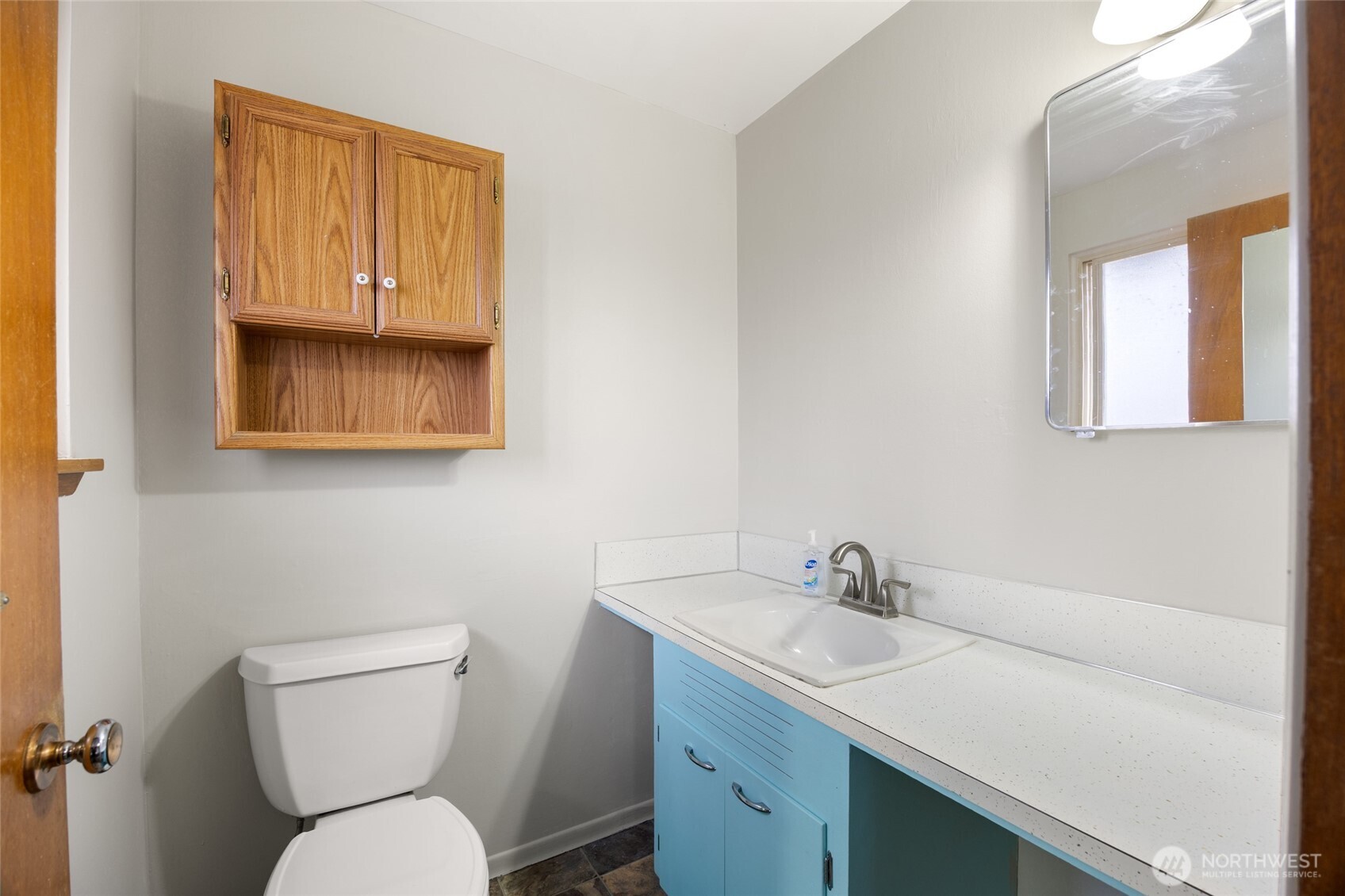 437 Sharon Avenue E, Moses Lake, WA 98837