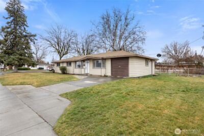 437 Sharon Avenue E, Moses Lake, WA 98837 - Photo 4