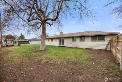 437 Sharon Avenue E, Moses Lake, WA 98837 - Photo 7