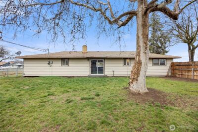 437 Sharon Avenue E, Moses Lake, WA 98837 - Photo 8