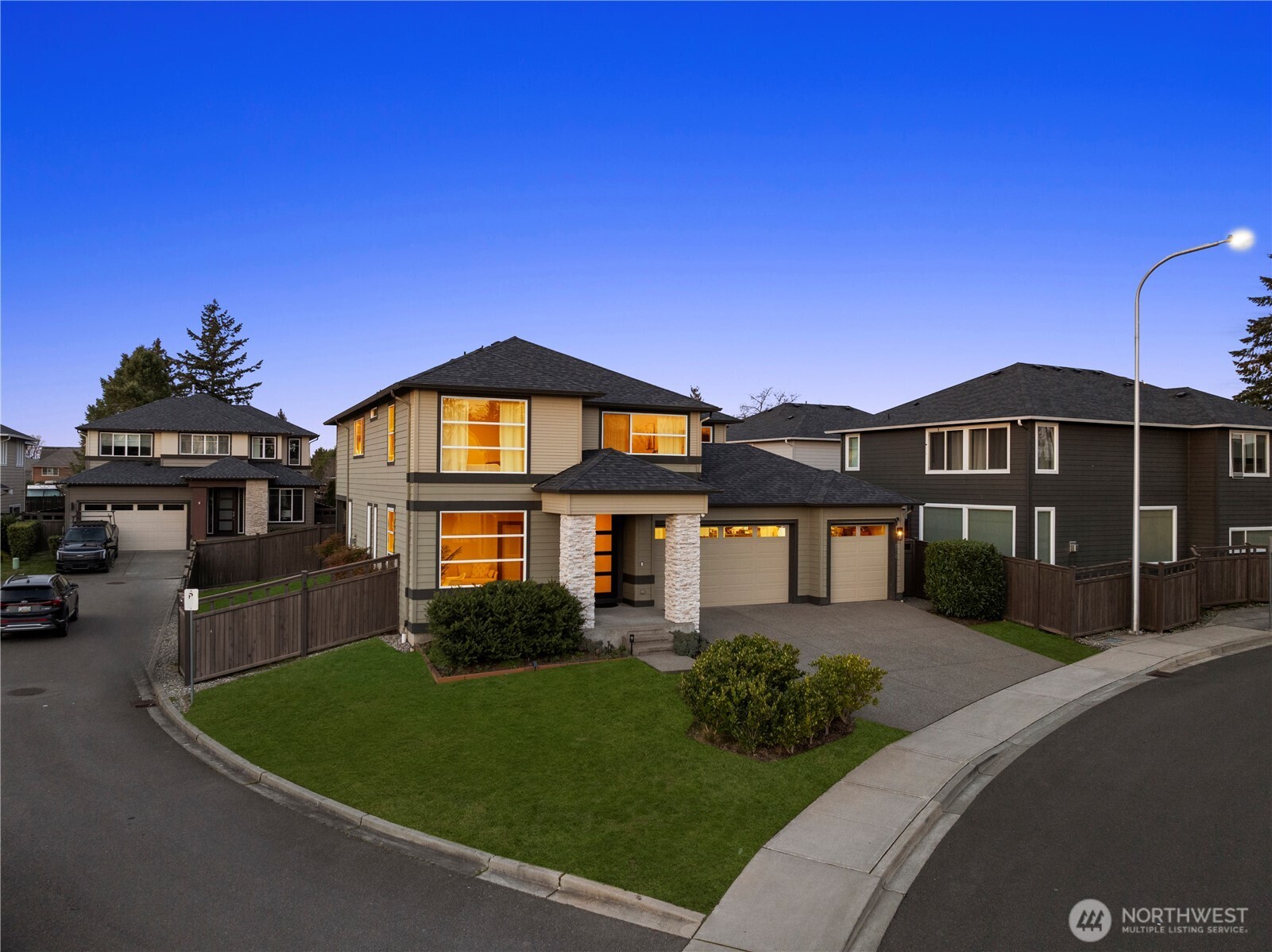 12052 SE 305th Place , Auburn, WA 98092