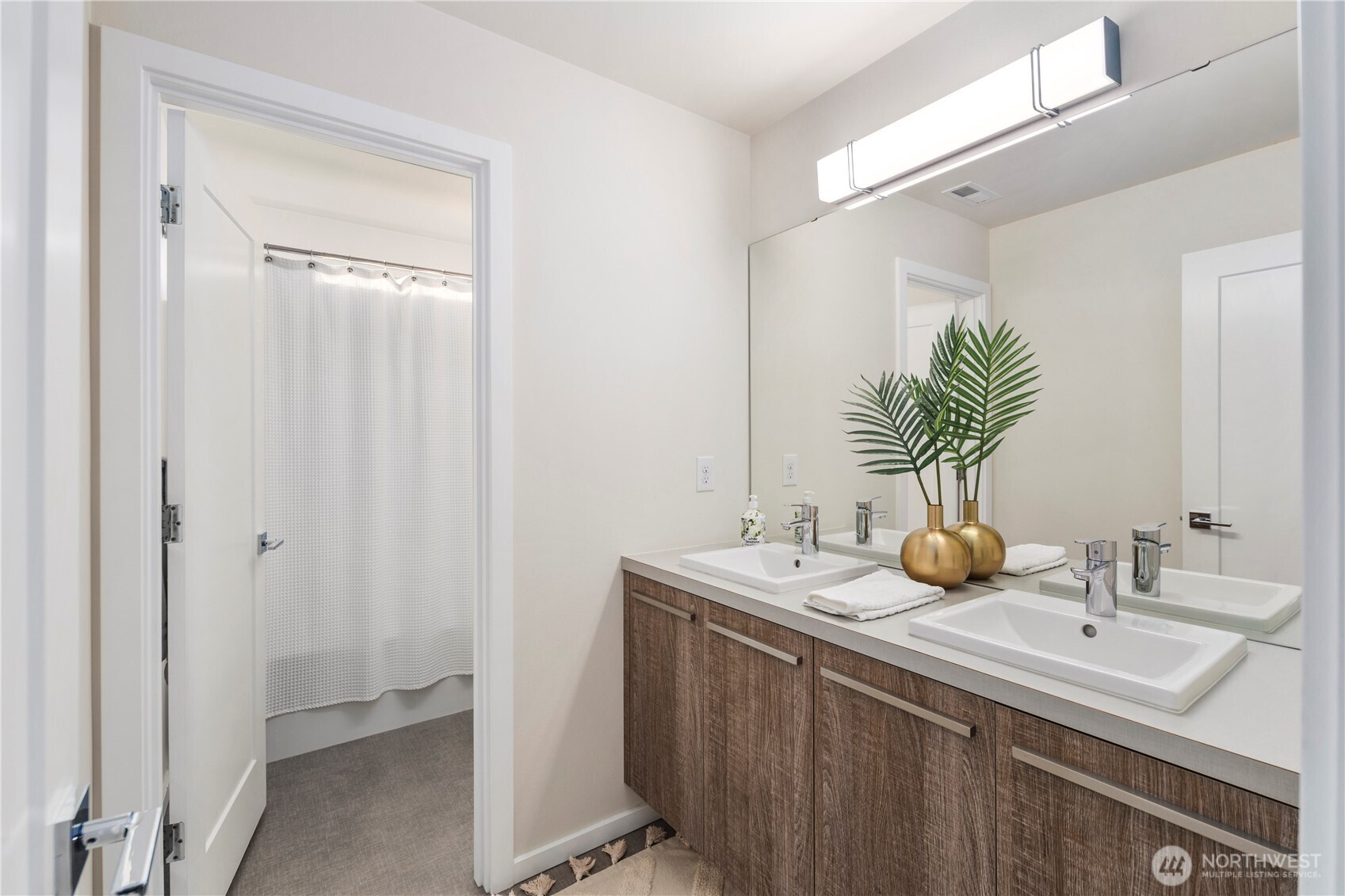 12052 SE 305th Place , Auburn, WA 98092