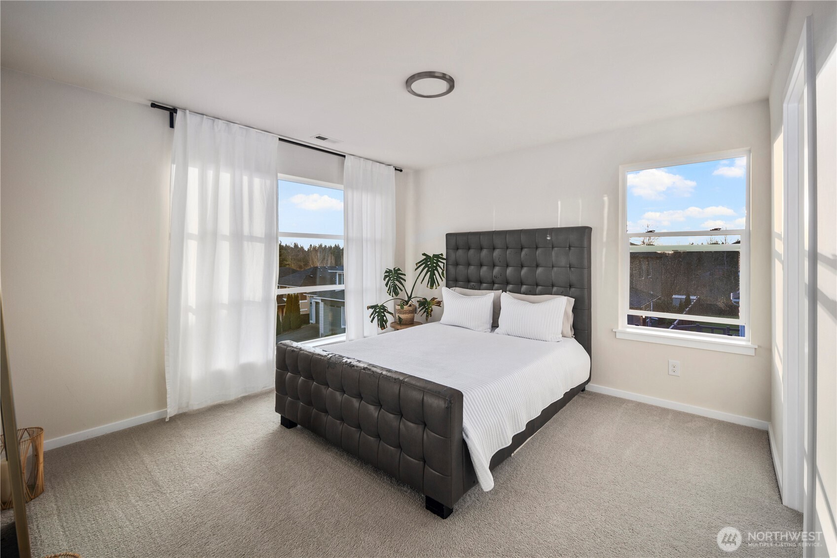 12052 SE 305th Place , Auburn, WA 98092