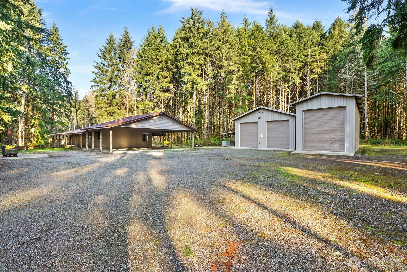 1895 North Fork Road , Chehalis, WA 98532