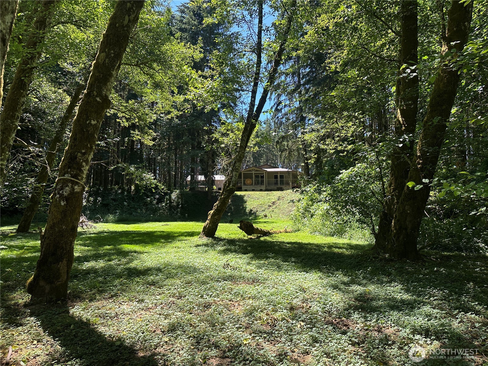 1895 North Fork Road , Chehalis, WA 98532