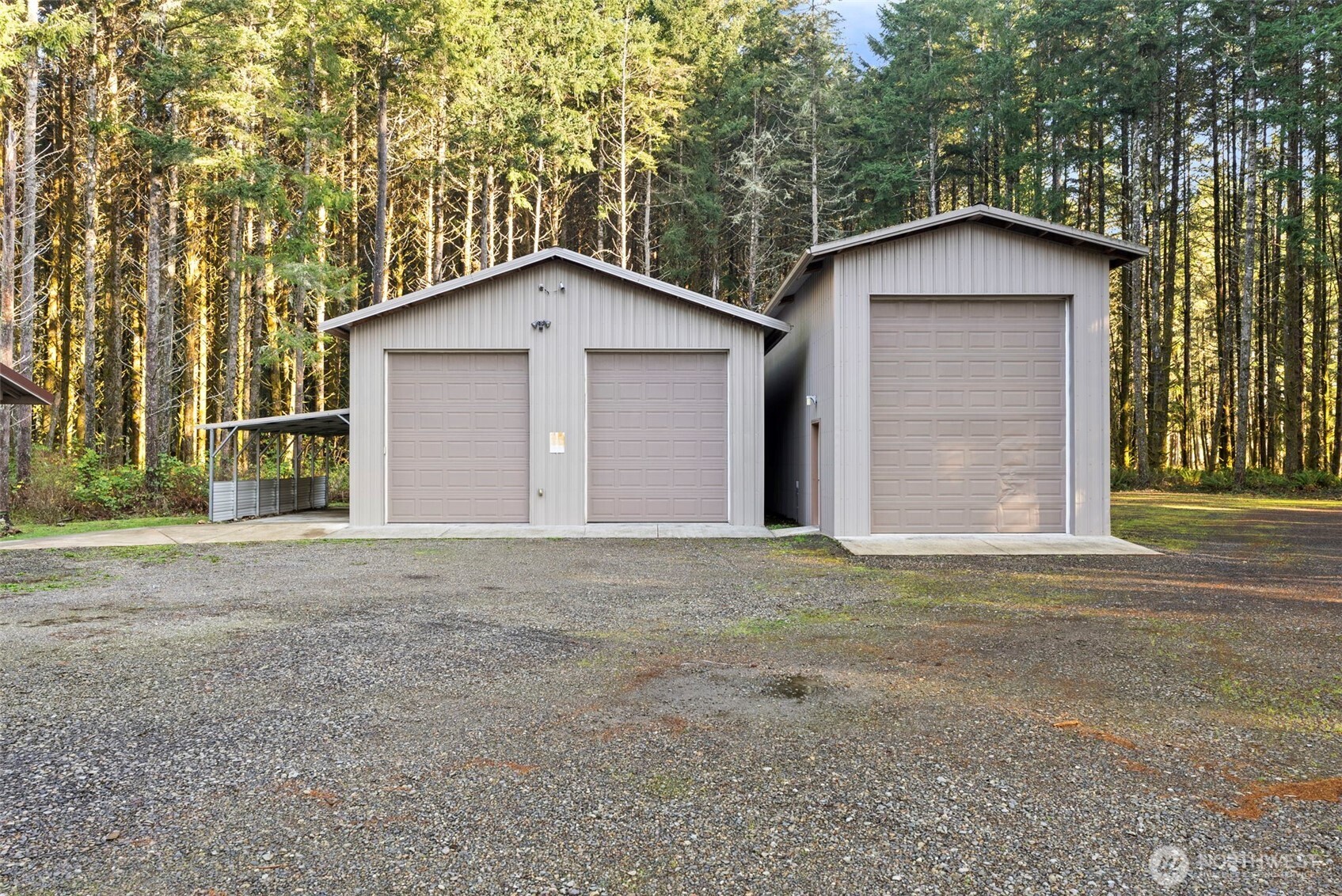 1895 North Fork Road , Chehalis, WA 98532