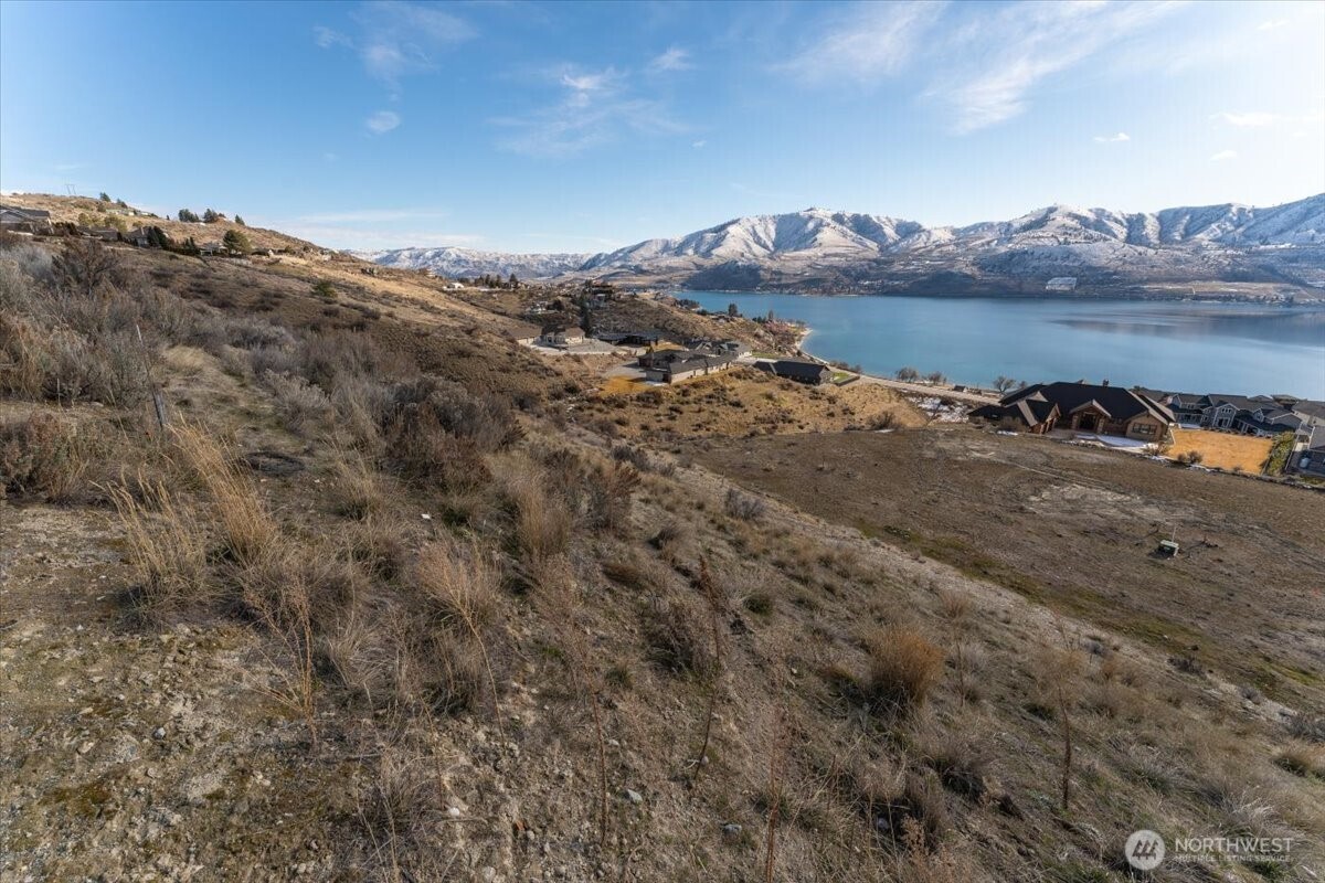 270 Crystal View Drive , Chelan, WA 98816