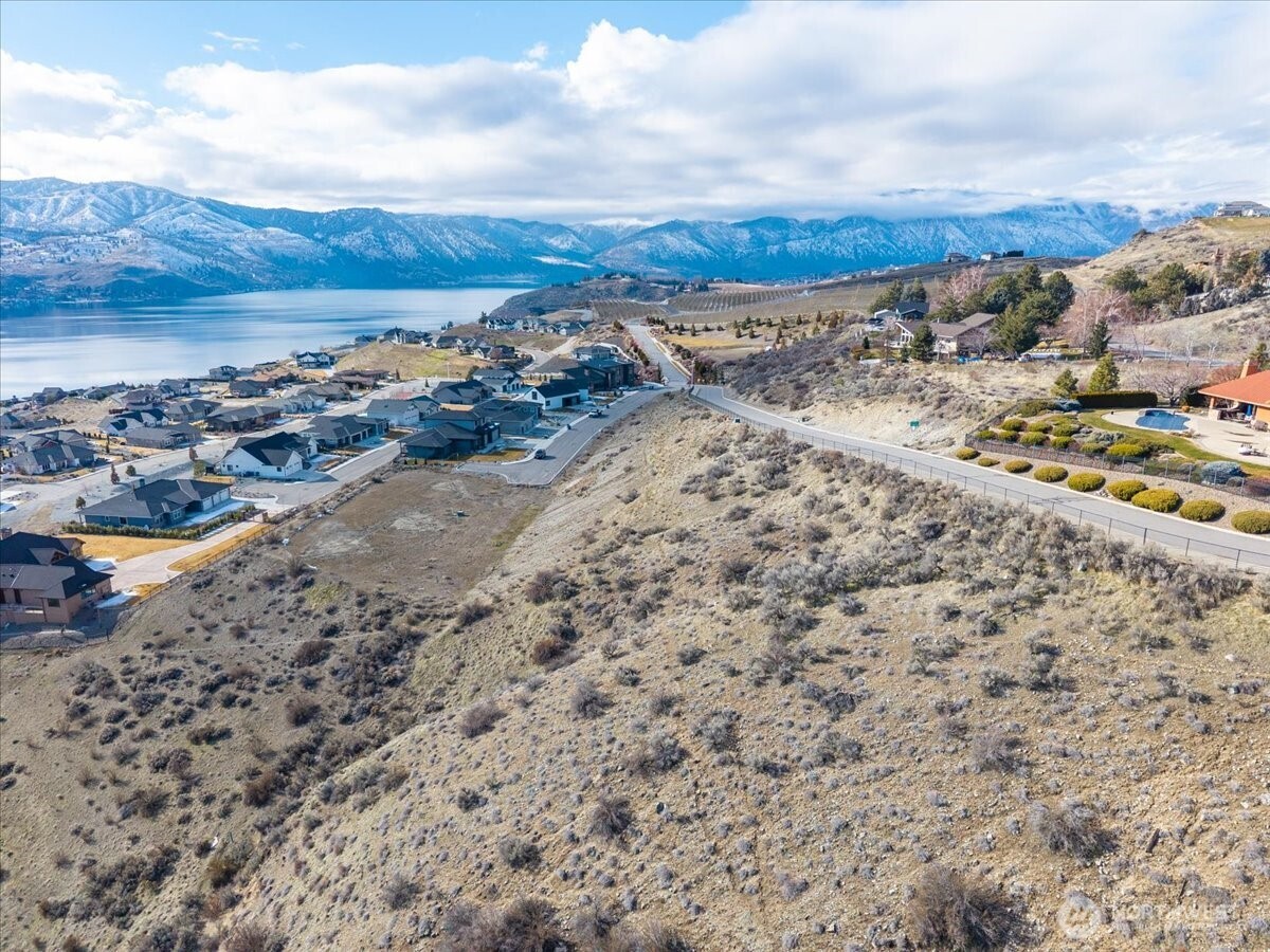 270 Crystal View Drive , Chelan, WA 98816