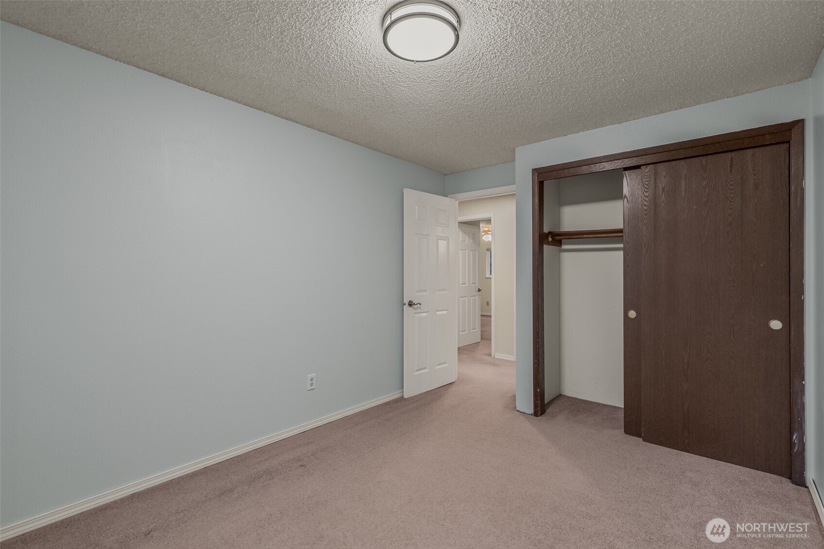 2207 Bremerton Avenue NE, Renton, WA 98059