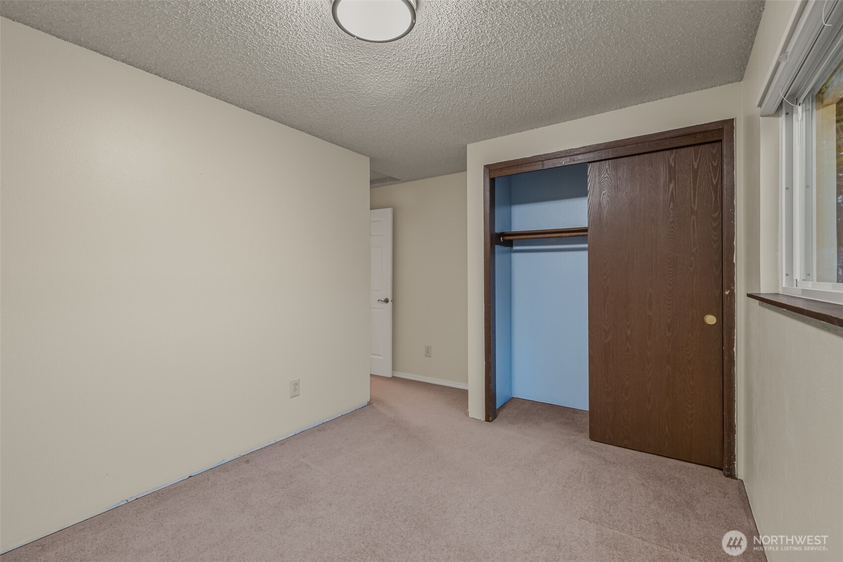 2207 Bremerton Avenue NE, Renton, WA 98059