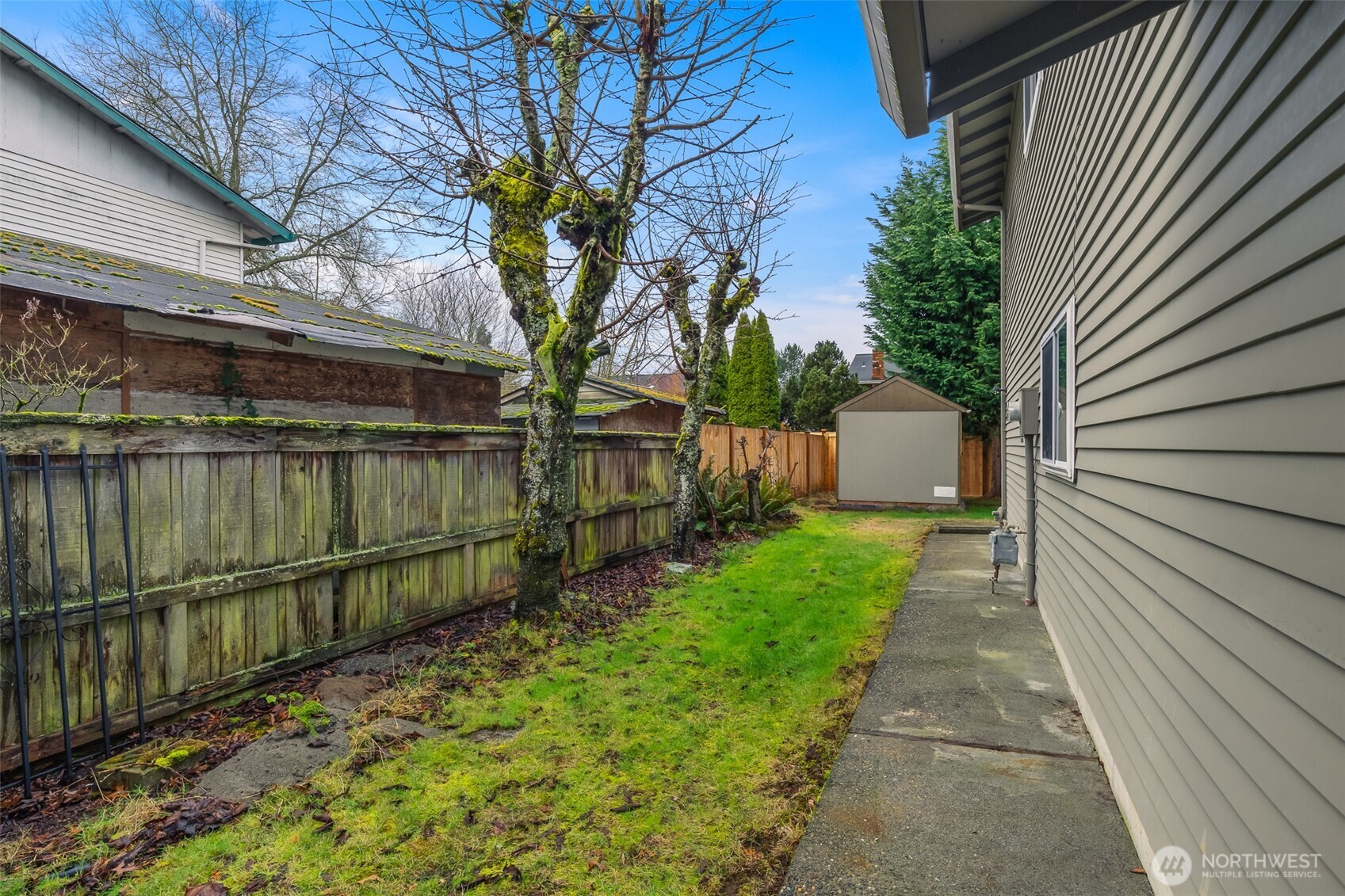 2207 Bremerton Avenue NE, Renton, WA 98059