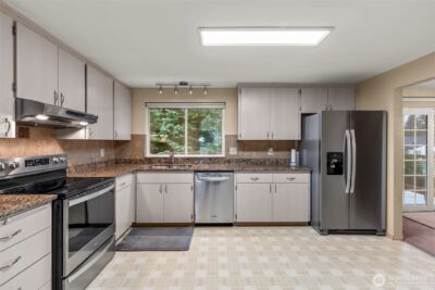 2207 Bremerton Avenue NE, Renton, WA 98059 - Photo 6