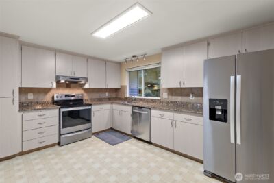 2207 Bremerton Avenue NE, Renton, WA 98059 - Photo 7