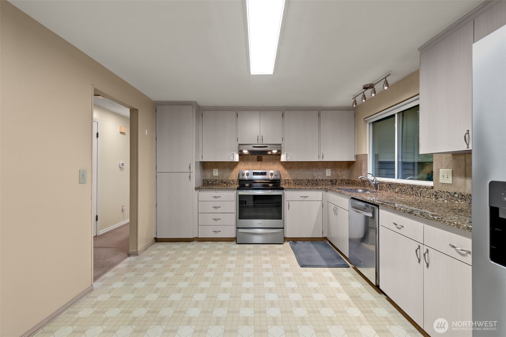 2207 Bremerton Avenue NE, Renton, WA 98059