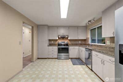 2207 Bremerton Avenue NE, Renton, WA 98059 - Photo 8