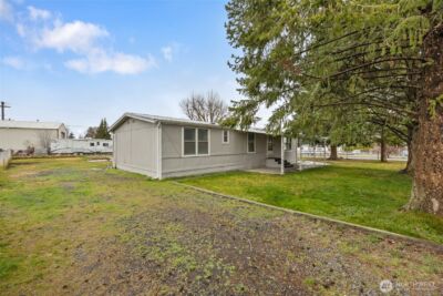 8780 NE Lybbert Drive , Moses Lake, WA 98837 - Photo 2