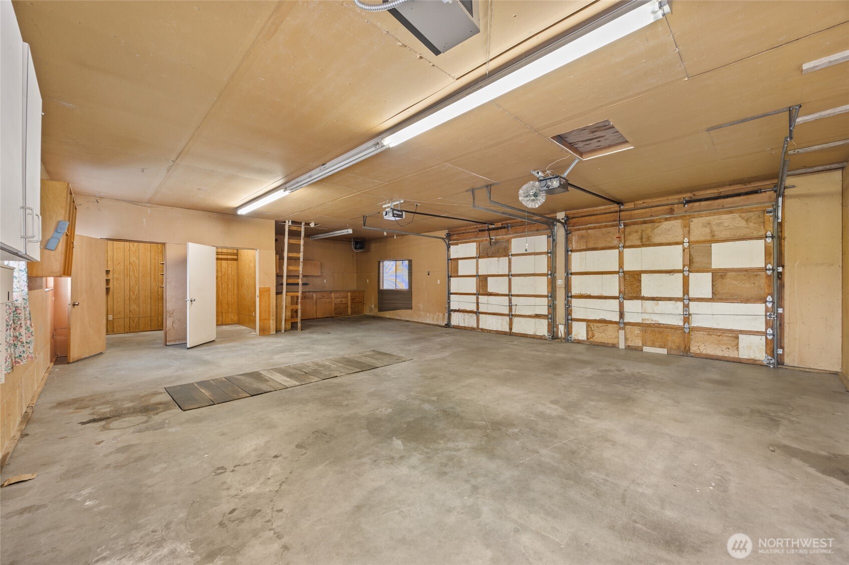 8780 NE Lybbert Drive , Moses Lake, WA 98837