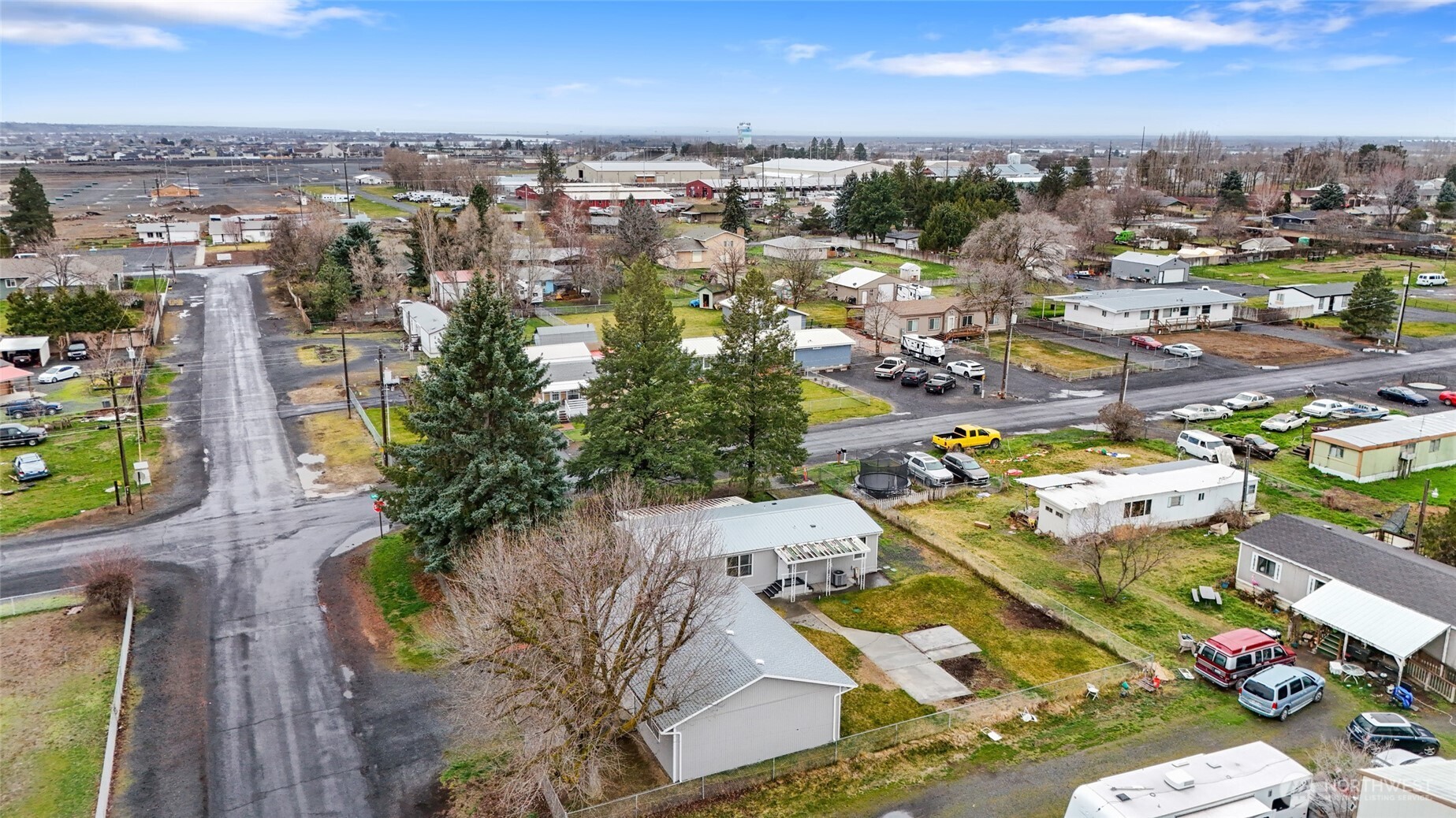 8780 NE Lybbert Drive , Moses Lake, WA 98837