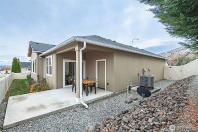 1738 Skylar Court , Wenatchee, WA 98801 - Photo 2