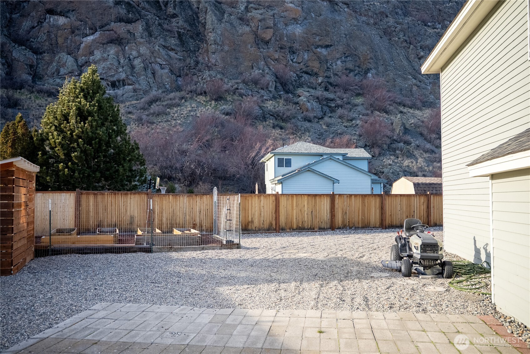 2206 Summit Drive , Oroville, WA 98844