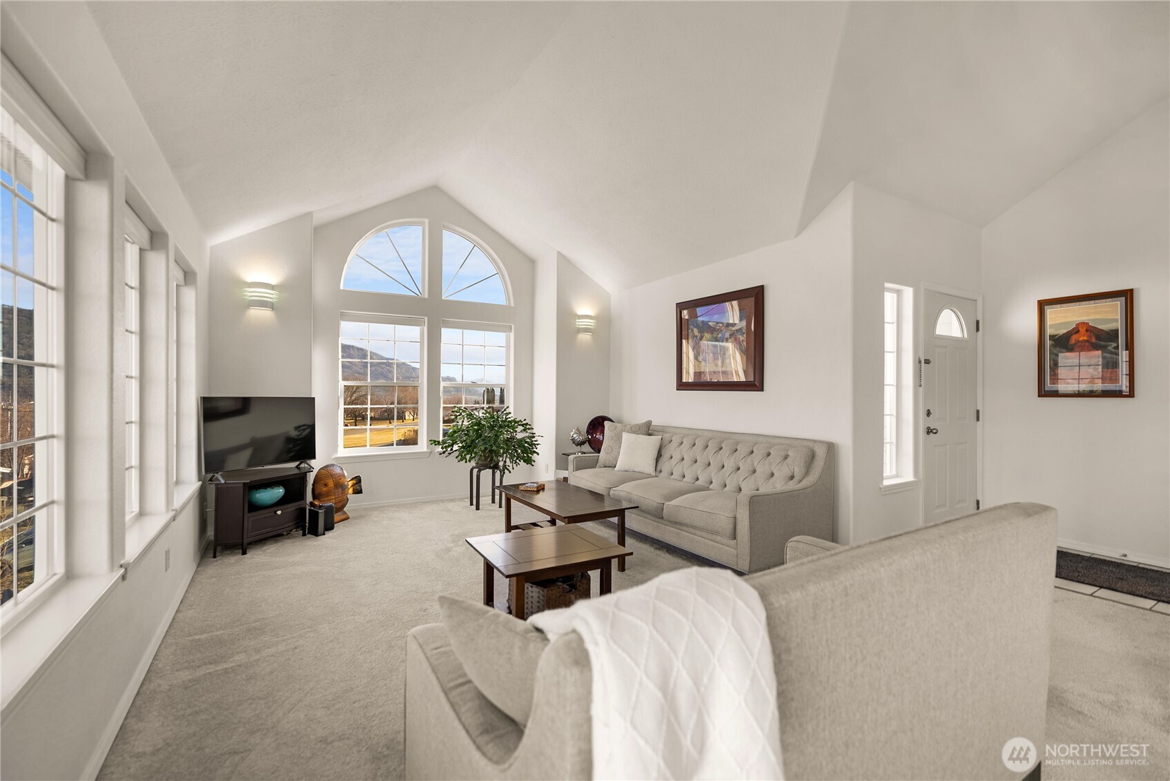 2206 Summit Drive , Oroville, WA 98844