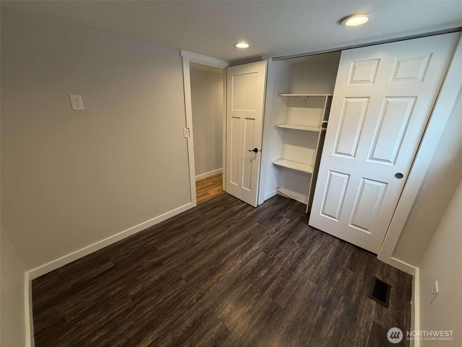 11510 E Riverside Drive #48, Bothell, WA 98011
