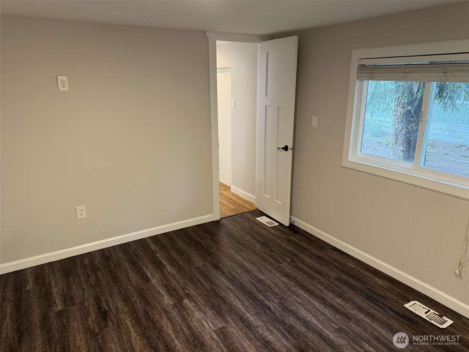 11510 E Riverside Drive #48, Bothell, WA 98011