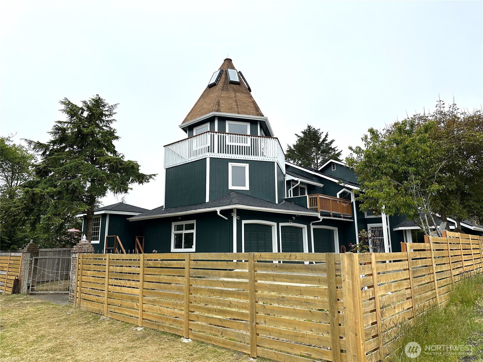 832 Whale Court SW, Ocean Shores, WA 98569