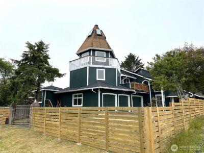 832 Whale Court SW, Ocean Shores, WA 98569 - Photo 2