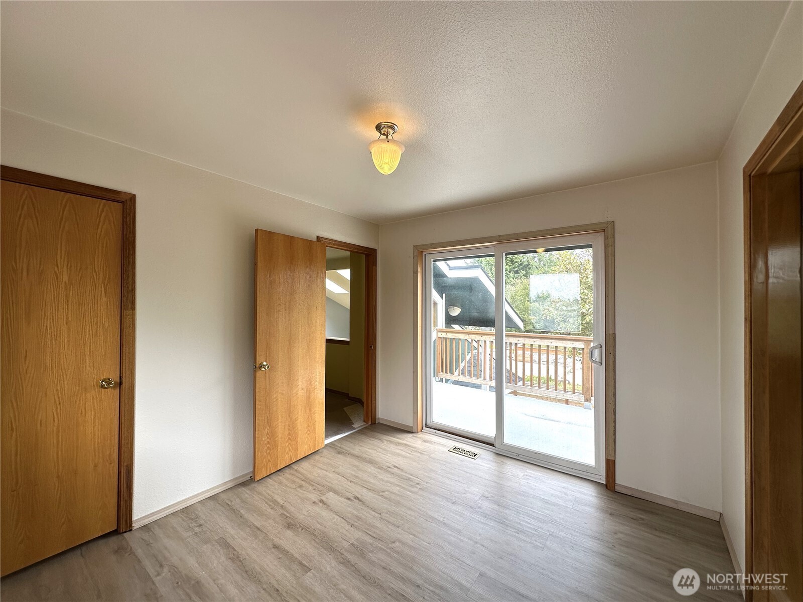 832 Whale Court SW, Ocean Shores, WA 98569