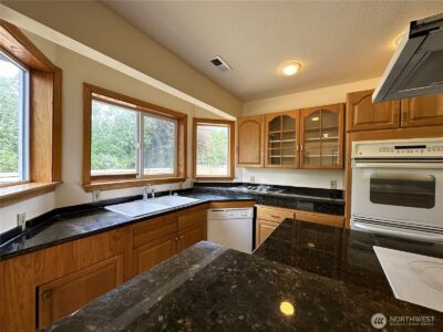 832 Whale Court SW, Ocean Shores, WA 98569 - Photo 4