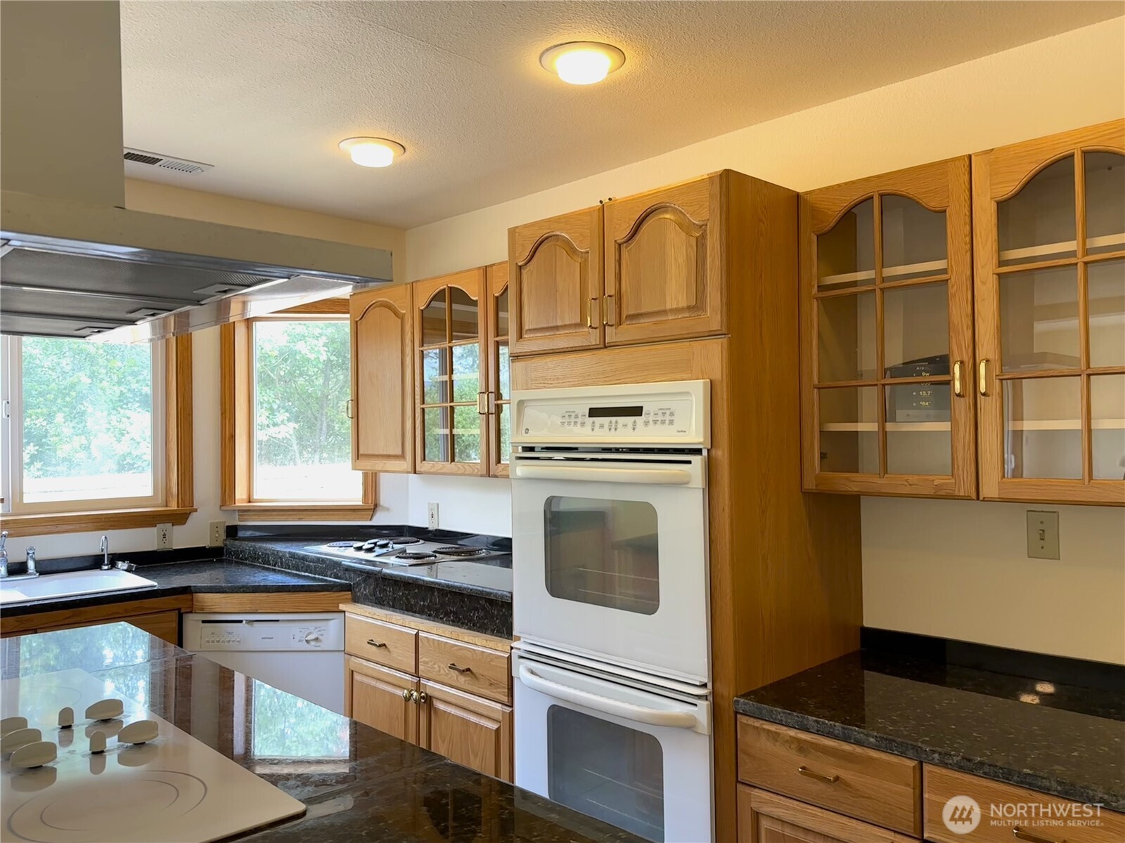 832 Whale Court SW, Ocean Shores, WA 98569