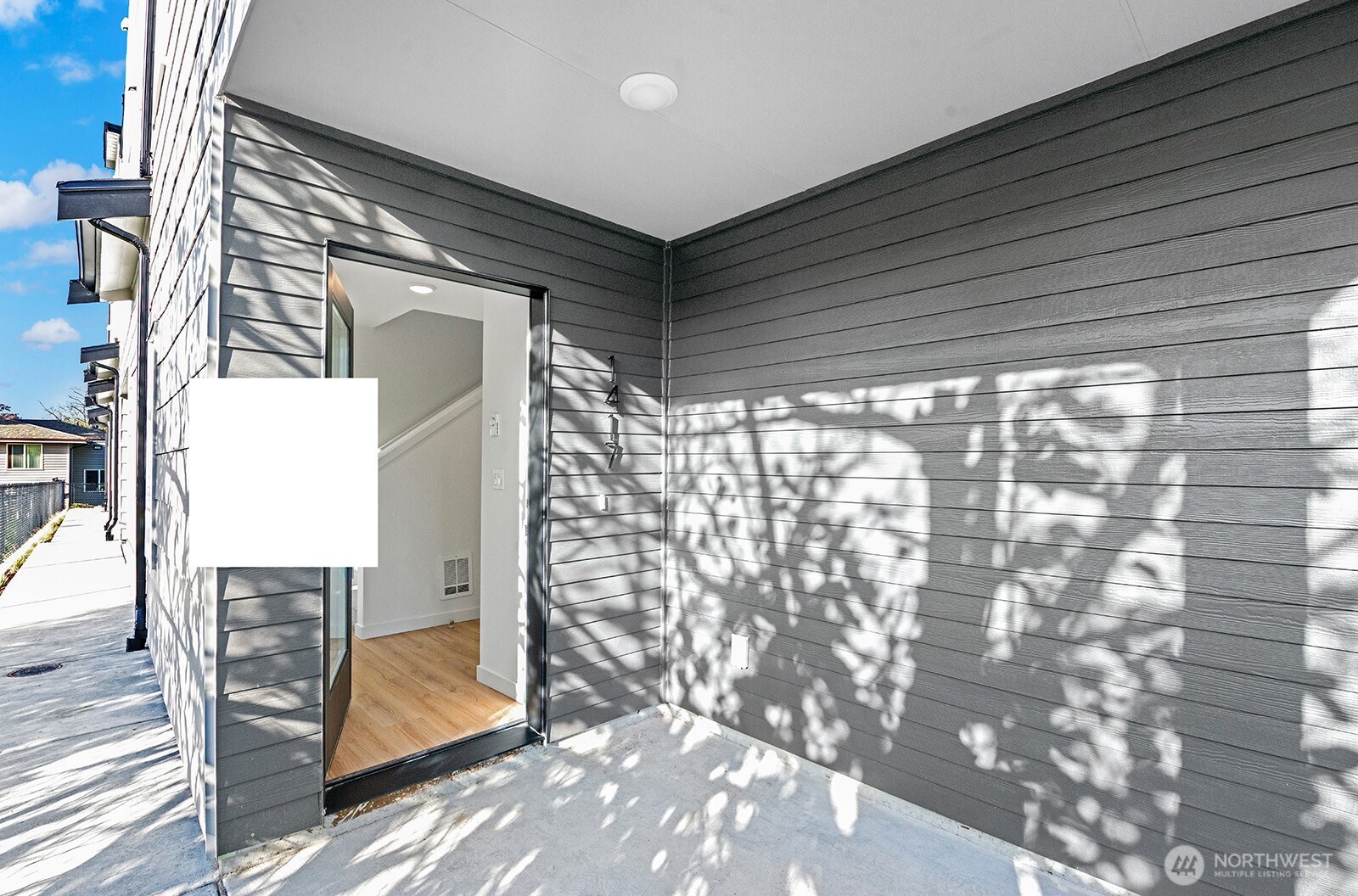 1417 SW 111th Lane , Seattle, WA 98146