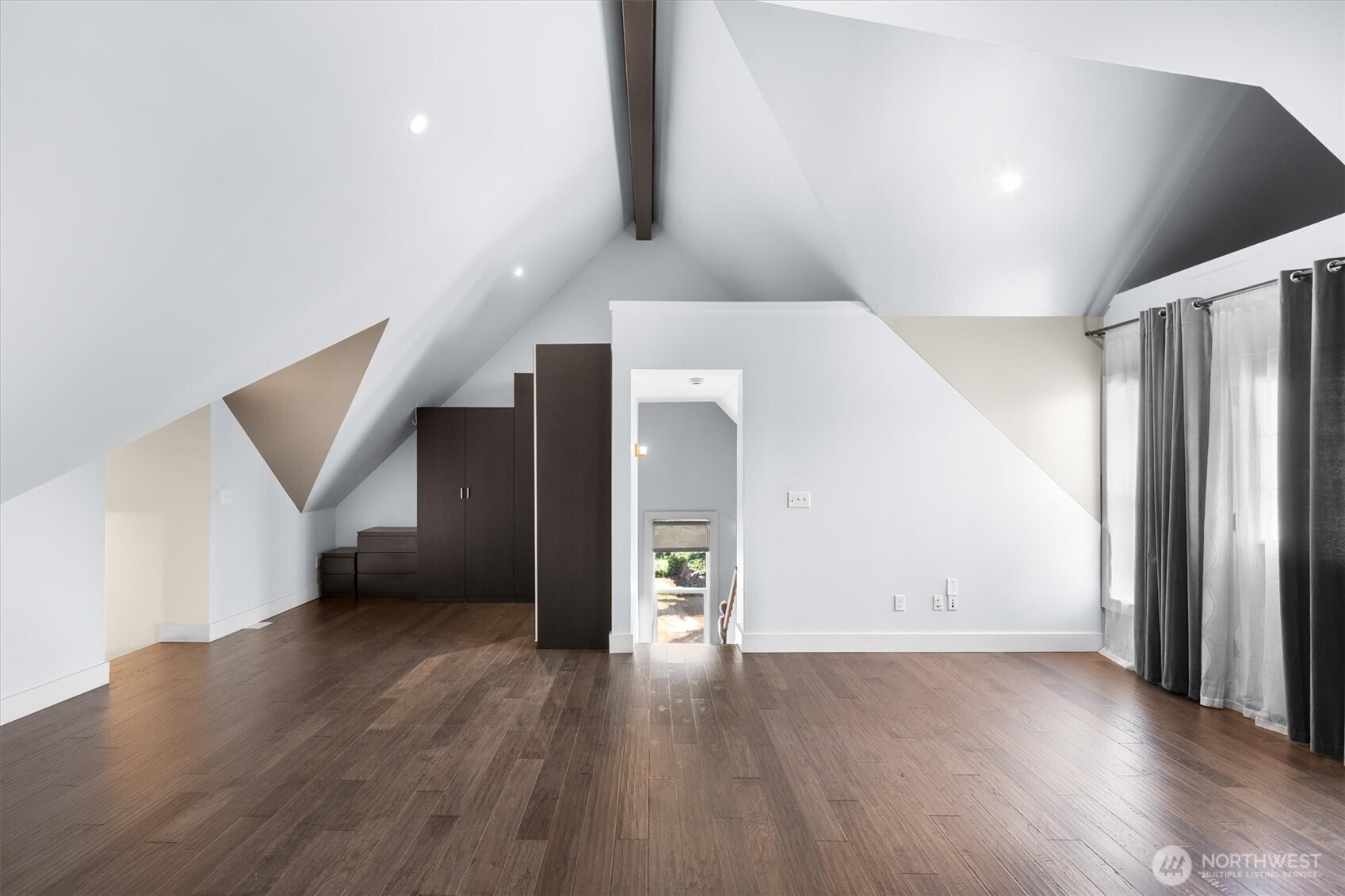 160 S 1st Street , Kalama, WA 98625