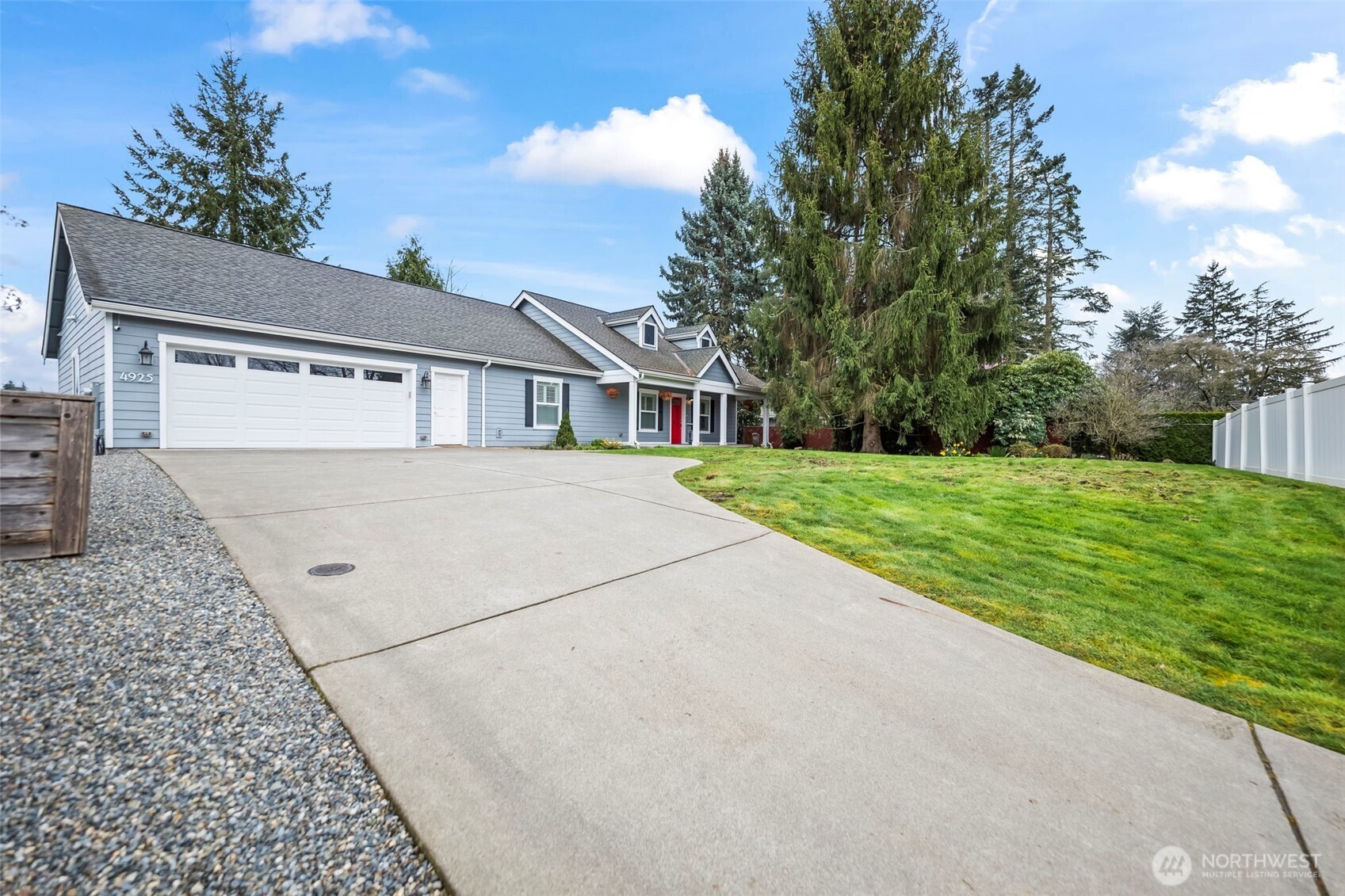 4925 Harbor View Drive NE, Tacoma, WA 98422